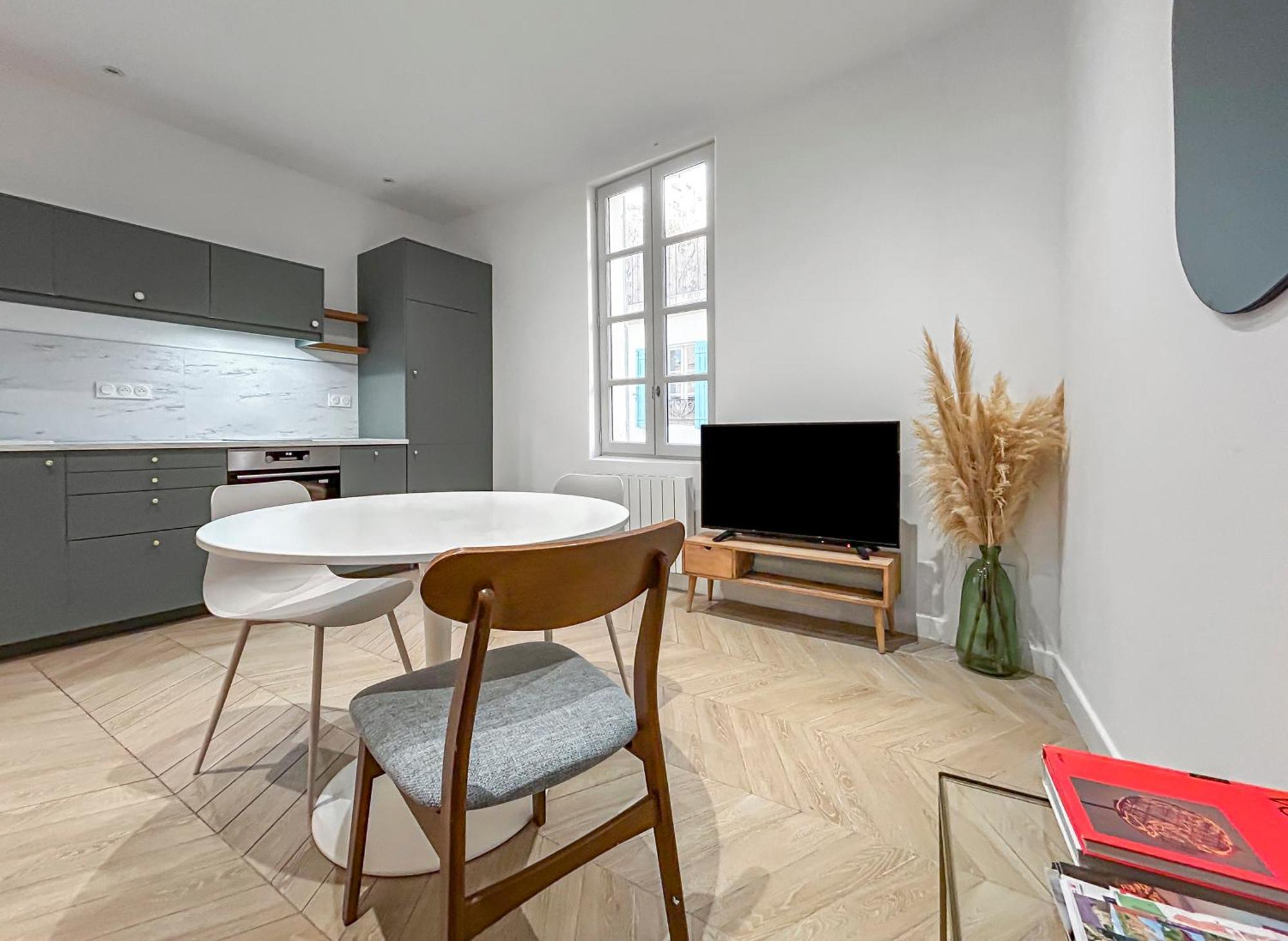 Hebergements Modernes & Cosy A Arles T3 Et T2 Elegants מראה חיצוני תמונה